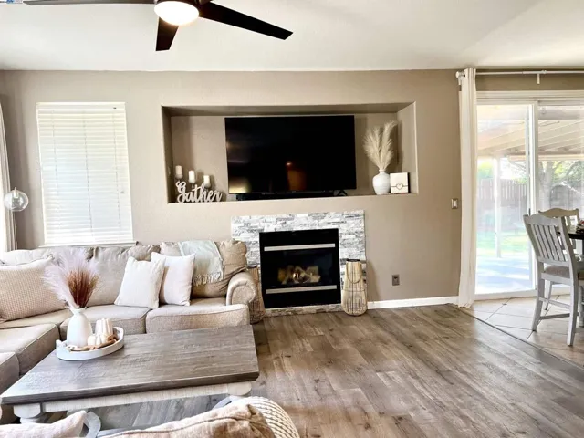 1505 Bella Terra Dr., Manteca, California 95337