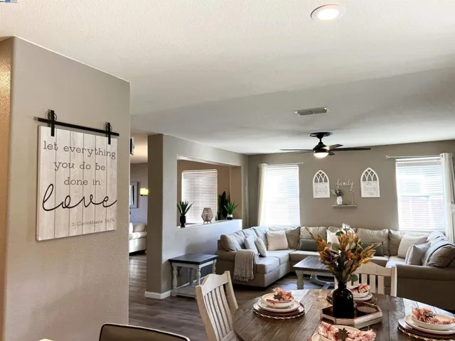 1505 Bella Terra Dr., Manteca, California 95337