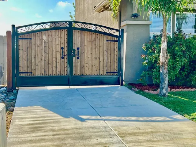 1505 Bella Terra Dr., Manteca, California 95337