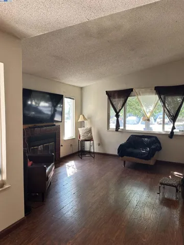 837 W Union Ave, Modesto, California 95356