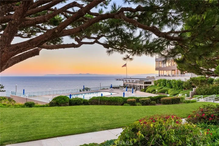 32700 Coastsite Drive 306-f, Rancho Palos Verdes, California 90275