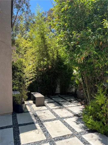 915 Lombard Court, Costa Mesa, California 92626