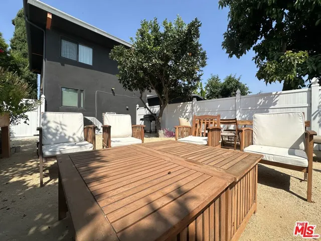 330 Parkman Avenue 1/2, Los Angeles, California 90026