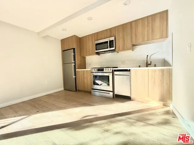 330 Parkman Avenue 1/2, Los Angeles, California 90026