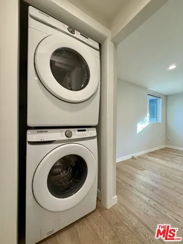 Laundry in Unit