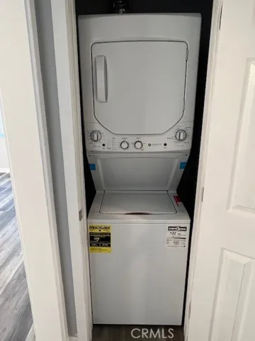 in unit laundry and washer