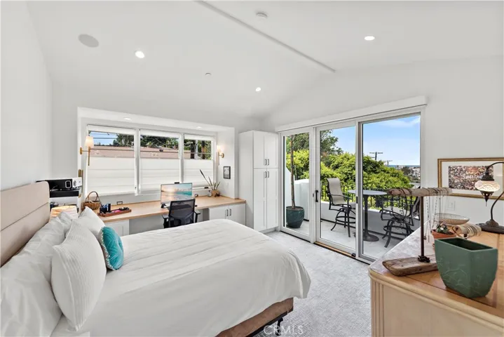Upper level owners unit
