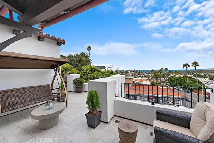 Upper level owners unit