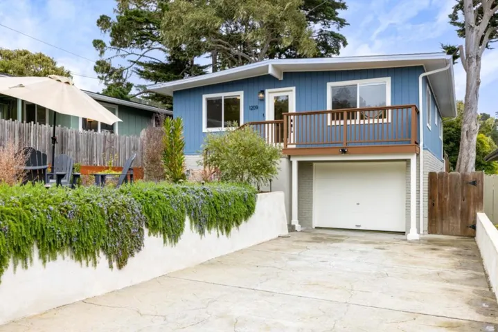 1209 Shafter Avenue, Pacific Grove, California 93950