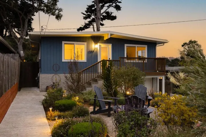1209 Shafter Avenue, Pacific Grove, California 93950