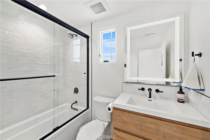 Upper Level Owners Unit