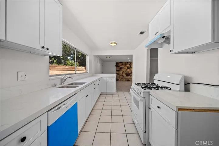 2165 Sweetbrier Street, Palmdale, California 93550
