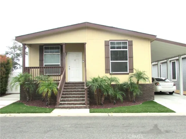 15455 Glenoaks Boulevard 553, Sylmar, California 91342