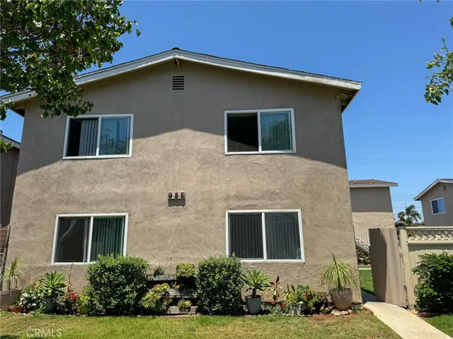 984 988 Mission Drive, Costa Mesa, California 92626