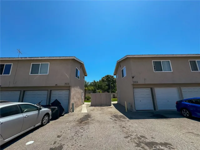 984 988 Mission Drive, Costa Mesa, California 92626