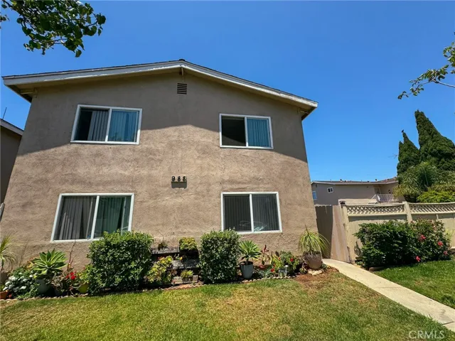 984 988 Mission Drive, Costa Mesa, California 92626