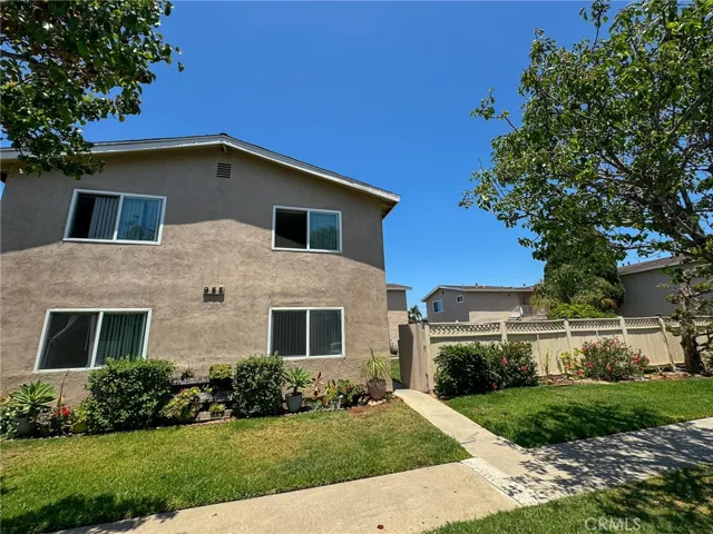 984 988 Mission Drive, Costa Mesa, California 92626