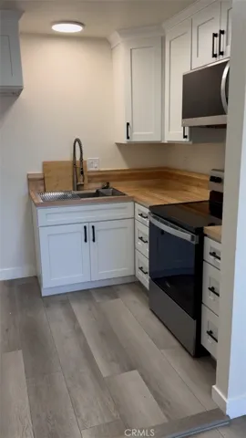 984 988 Mission Drive, Costa Mesa, California 92626