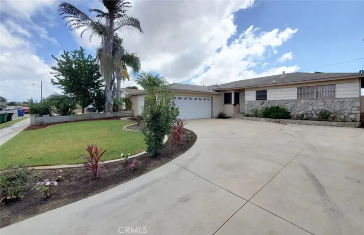 5542 Abraham Avenue, Westminster, California 92683
