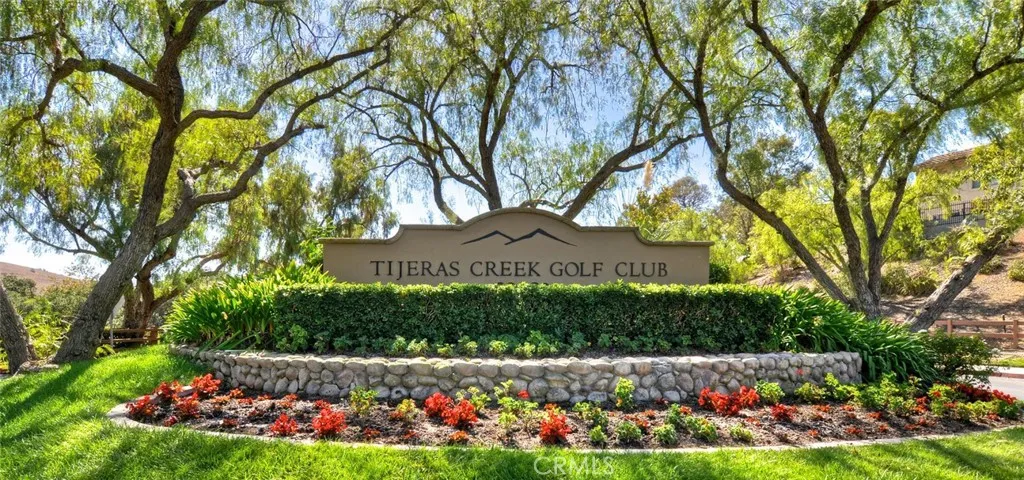 Close to Tijeras Creek Golf