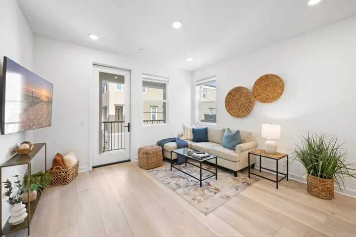 1223 Sunrise View 102, San Marcos, California 92078