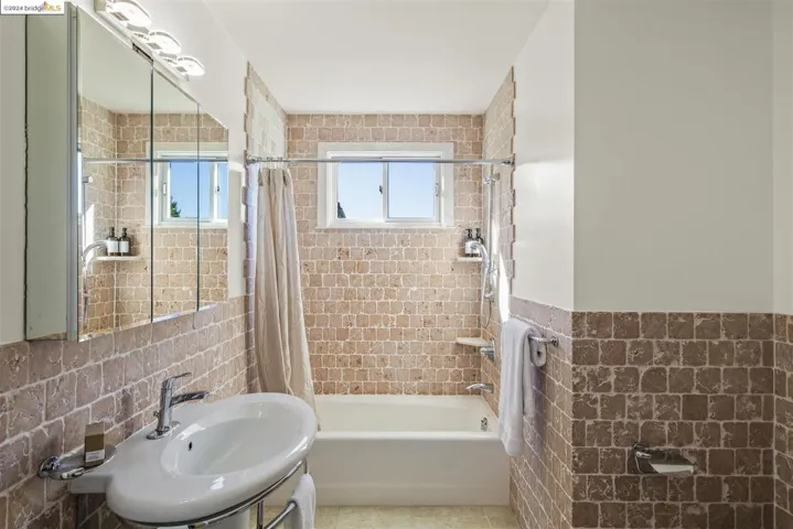 511 Santa Barbara Rd, Berkeley, California 94707