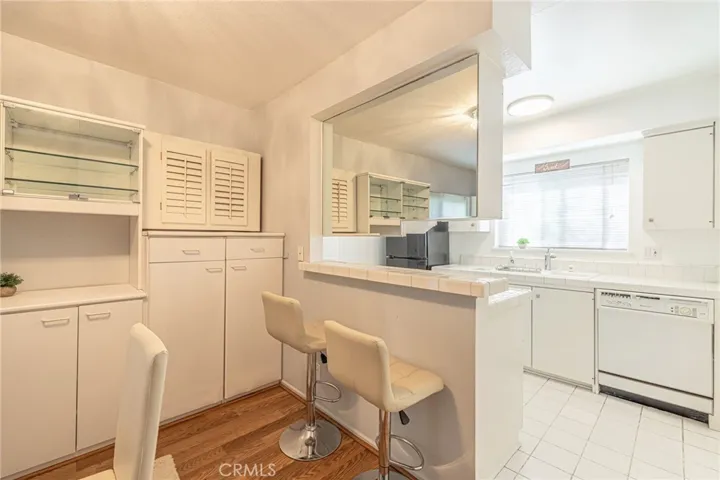 6040 Nevada Avenue 1, Woodland Hills, California 91367