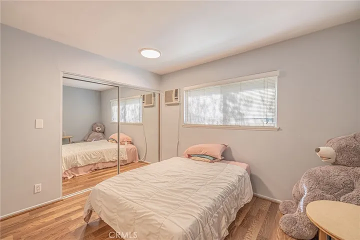 6040 Nevada Avenue 1, Woodland Hills, California 91367
