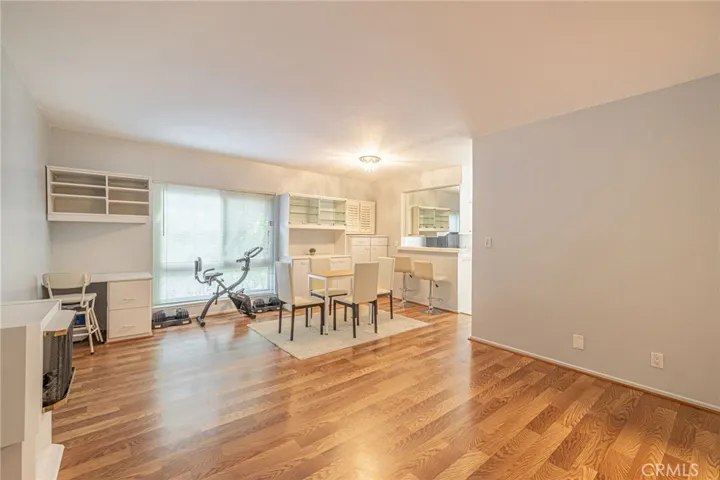 6040 Nevada Avenue 1, Woodland Hills, California 91367