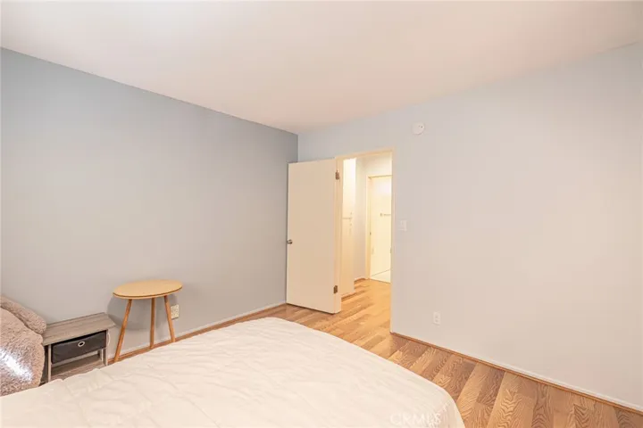 6040 Nevada Avenue 1, Woodland Hills, California 91367