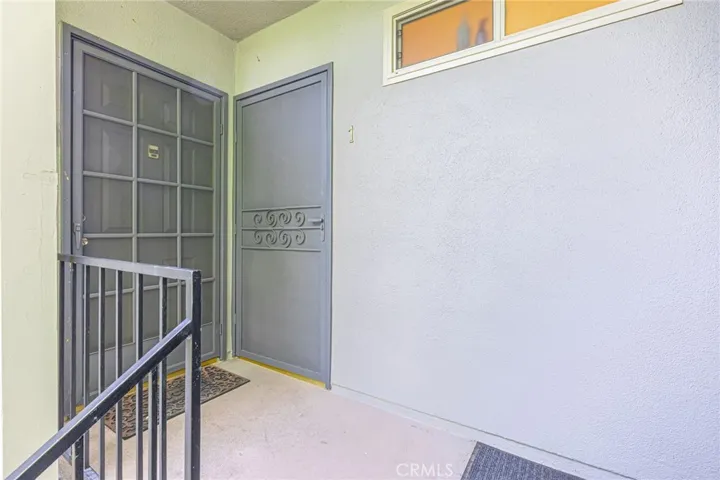 6040 Nevada Avenue 1, Woodland Hills, California 91367