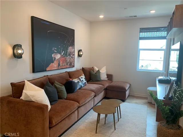 3687 Elm Avenue, Long Beach, California 90807