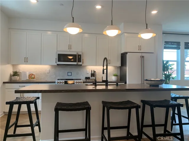 3687 Elm Avenue, Long Beach, California 90807