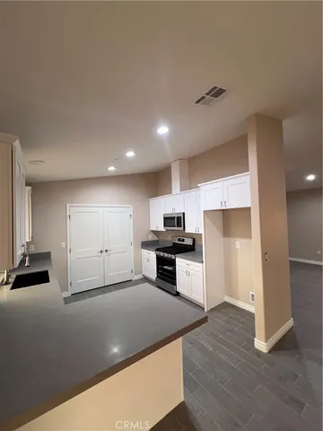 21421 Pah-ute, Apple Valley, California 92308