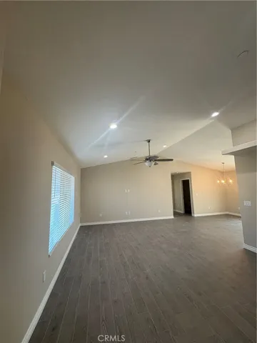21421 Pah-ute, Apple Valley, California 92308
