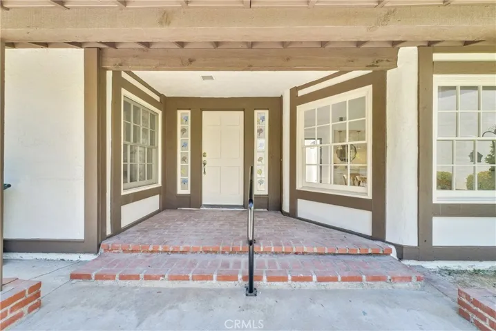 5995 E Avenida La Vida, Anaheim Hills, California 92807
