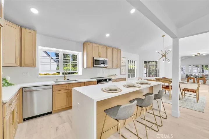 5995 E Avenida La Vida, Anaheim Hills, California 92807