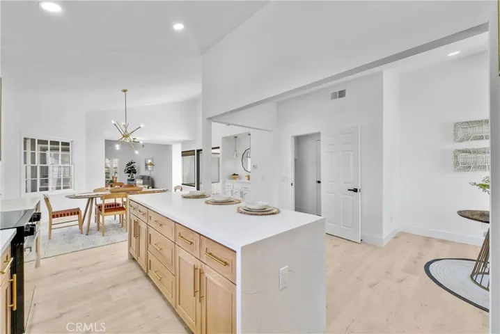 5995 E Avenida La Vida, Anaheim Hills, California 92807