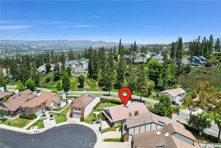 5995 E Avenida La Vida, Anaheim Hills, California 92807