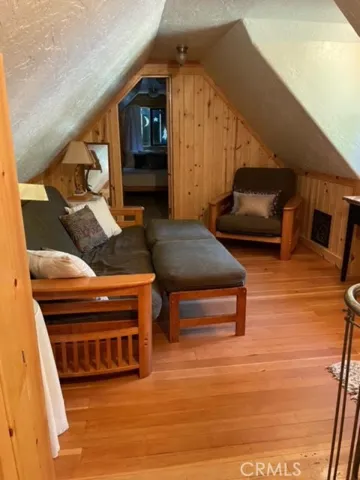 218 Woodmen Street, Mammoth Lakes, California 93546