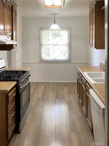 6738 Laramie Avenue, Winnetka, California 91306