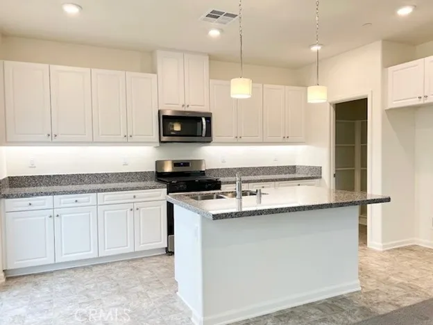 25189 Hunter Ave, Moreno Valley, California 92551