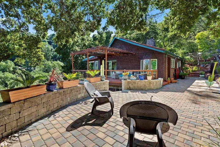 42 La Encinal, Orinda, California 94563