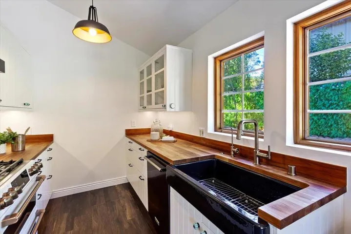 42 La Encinal, Orinda, California 94563