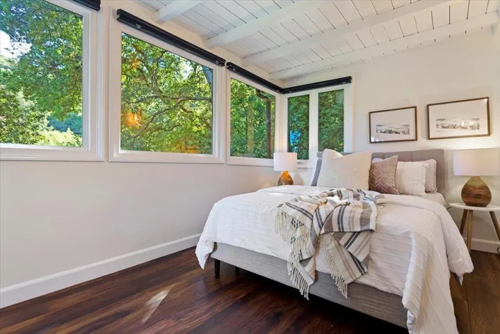42 La Encinal, Orinda, California 94563