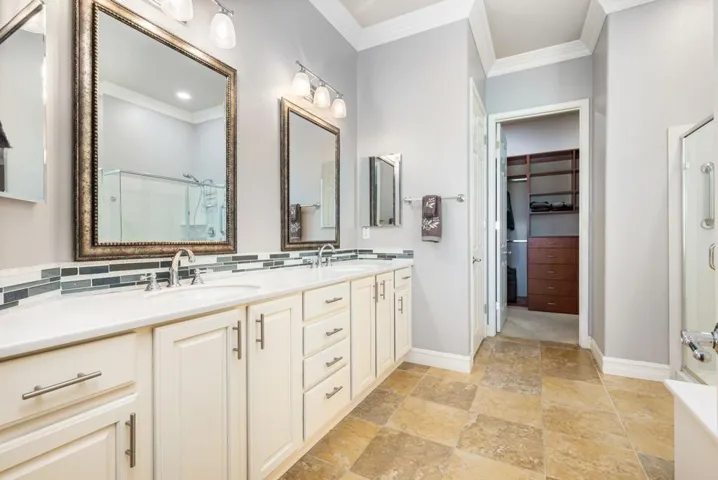 51-web-or-mls-JL_Triufino_0924_051