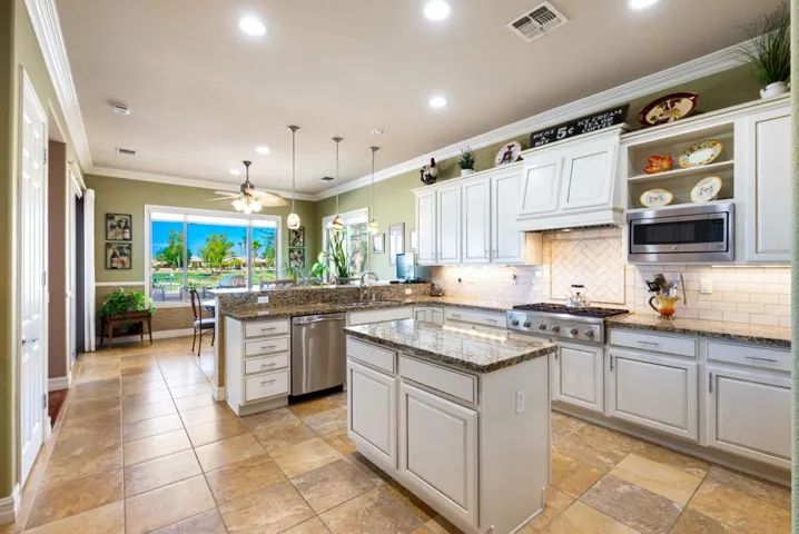 23-web-or-mls-JL_Triufino_0924_023