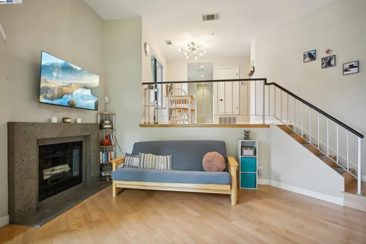 3374 Smoketree Commons Dr, Pleasanton, California 94566