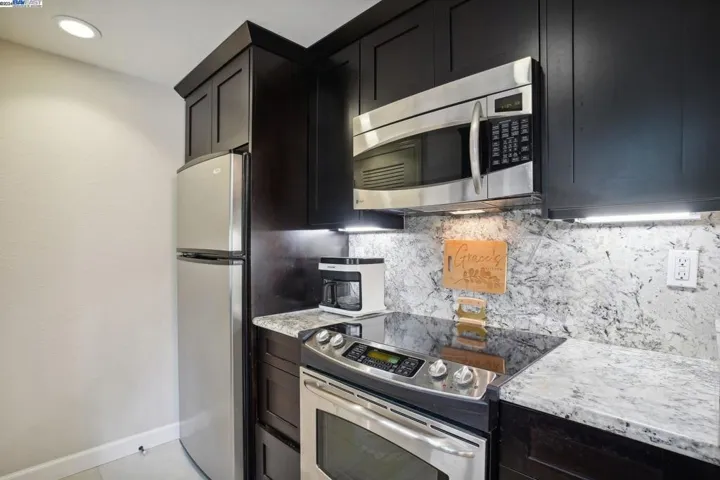 3374 Smoketree Commons Dr, Pleasanton, California 94566
