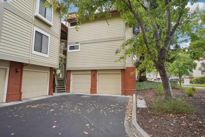 3374 Smoketree Commons Dr, Pleasanton, California 94566